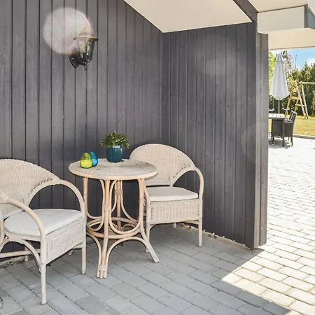 Holiday home 4 Bedroom In